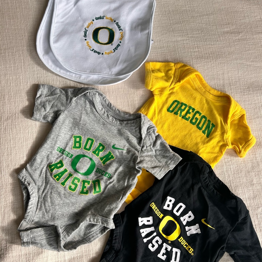 Nike Oregon Ducks Baby Bundle